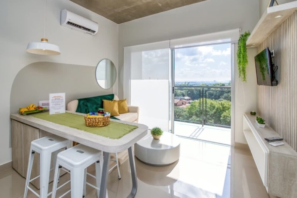 82d7ef86 9451 4b 5gagq 083d2c0b