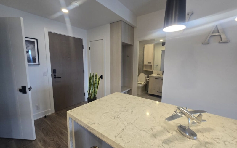 Furnished 1 Bedroom Apartment in Toronto | Elm-Ledbury Building