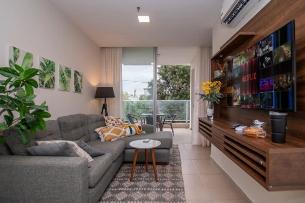 e6b1bdec ff24 41 qft2v 21d5f187