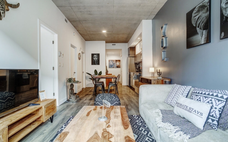 Serviced 2 Bedroom with 2 Bathroom in Vancouver | Richard & Pender Building