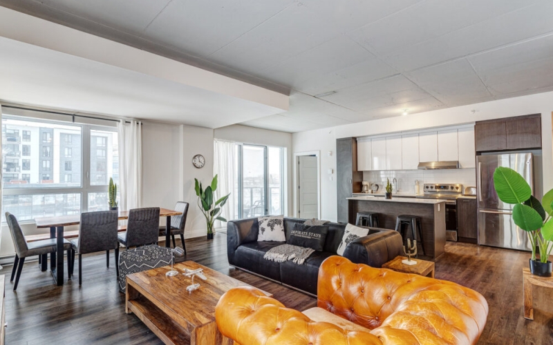 2 Bedroom Furnished Apartment in Central Laval