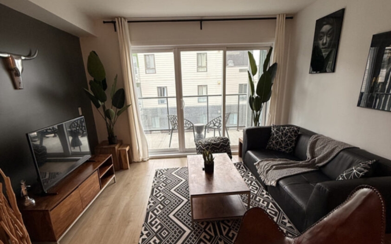 Corporate Furnished 1-Bedroom Apartment in Quebec City | Prisme Building