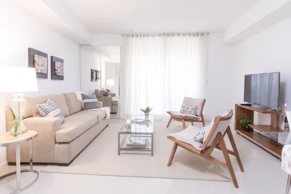 c5d90e6d 4690 49 qqUHj 7bede754