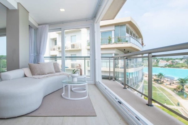 55ef8202 86ab 41 frUr8 83ce7779