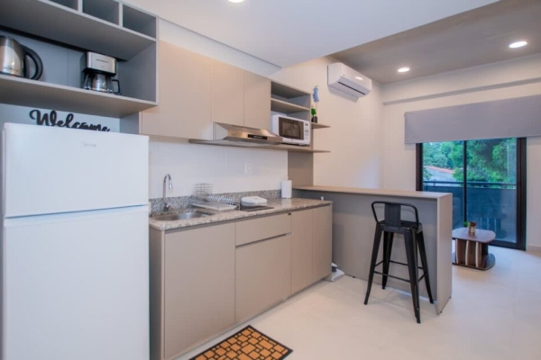 cd37190c 1f68 49 Er5fS 84c19293