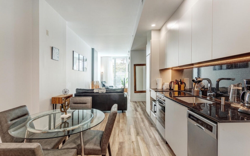 Furnished 2 Bedroom Apartment in Montreal | Stanbrooke Building