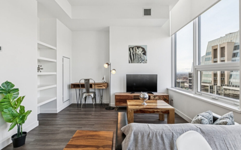 Modern 1 Bedroom Apartment near Downtown Calgary | BLVD Beltline Building