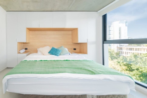 fbe7eb57 b975 4b 7cIo6 98982edd