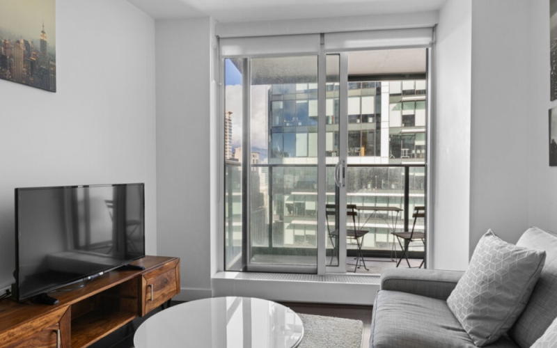 Fully Furnished Corporate 1 BR Apartment in Vancouver | Telus Gardens Building