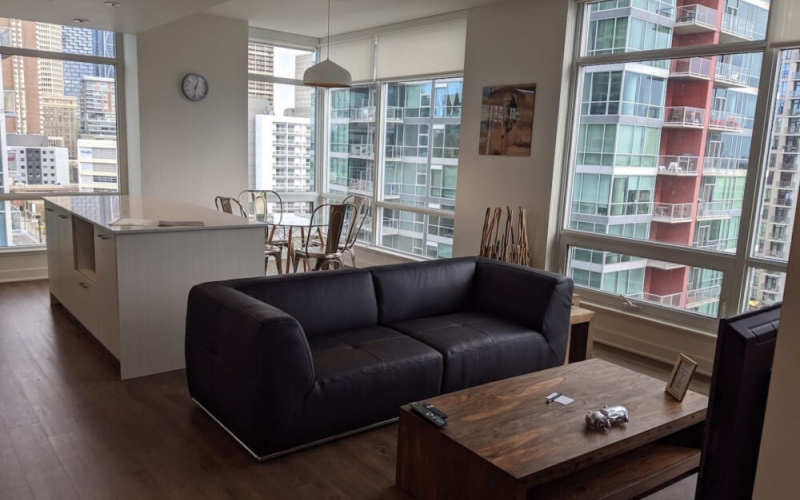 Calgary 2 Bedrooms Apartment