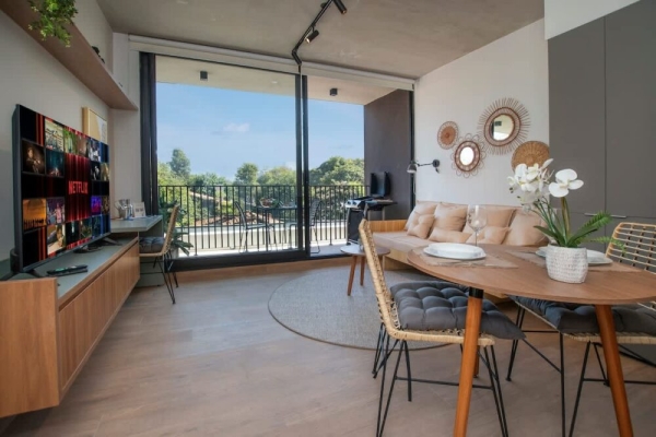 e03470a6 3328 48 qMcBl e06ab0d5