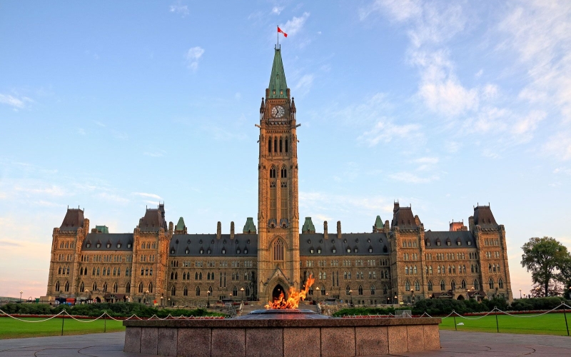 building Ottawa Parliament e8c2e235
