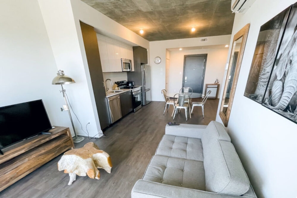 Furnished 1 Bedroom Apartment in Saint Laurent | Monarc Building Main Image