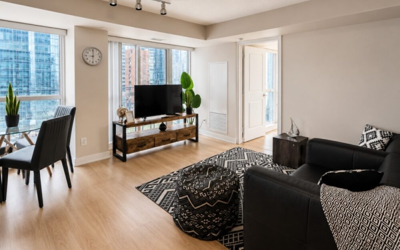 Bright 1 Bedroom in Toronto | Prime Downtown Location