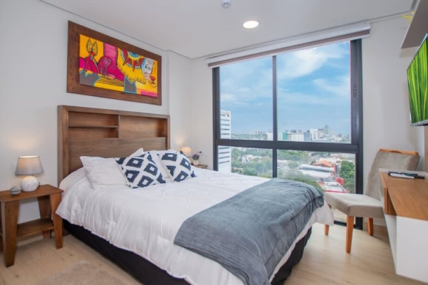 c3abdd90 4400 4b ceHyb fef391c3