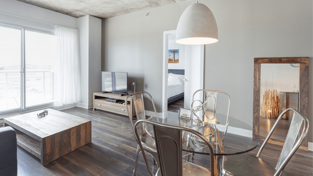 short-term rentals in Brossard
