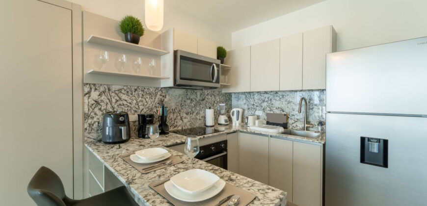 Deluxe Condo Suite 1BR with Ocean View – 1202