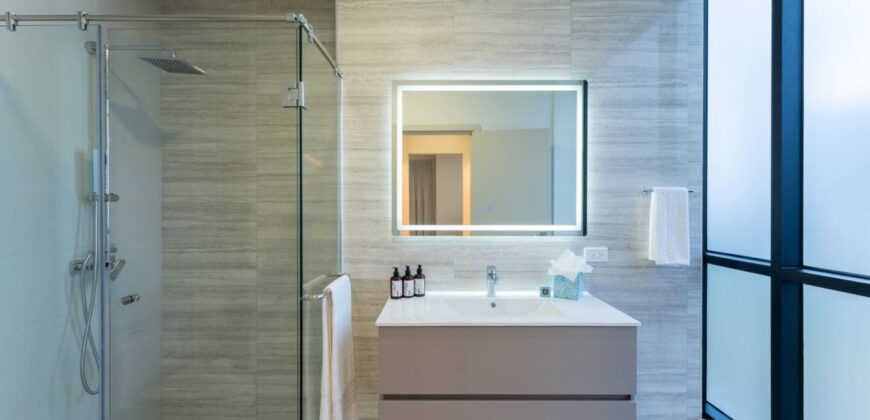 Stylish 1-BR w/ Skyline & Sea Views – Panama City