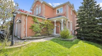 Newly Renovated Home in Whitby