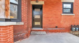 Triplex in Shelburne