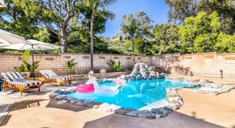 Aria Pool Villa