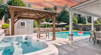 Hills Pool Villa