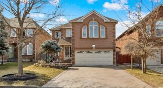 3 Bedroom House in Mississauga – Mississauga Haven