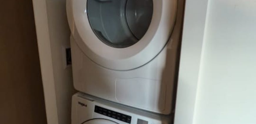 Luxe 2BR Apt with Balcony near Johnson Street