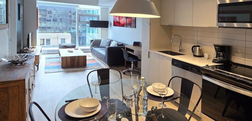 Furnished 1BR Apartment in Downtown Montreal w/ Pool & Gym