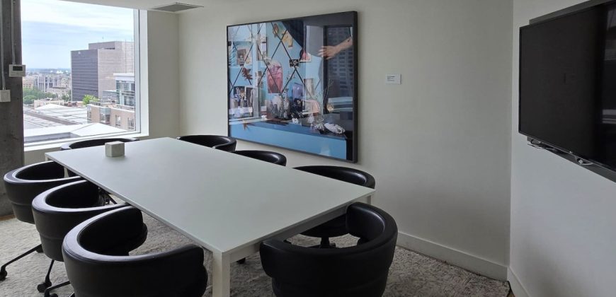 Furnished 1BR Apartment in Downtown Montreal w/ Pool & Gym