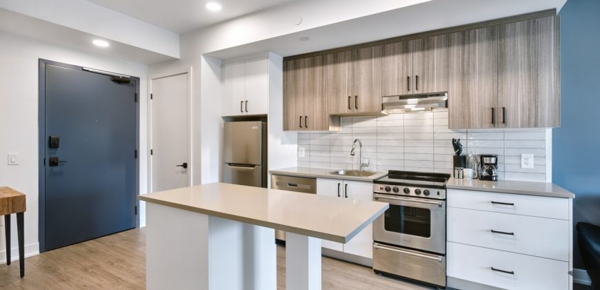 The Lennox – Fully Furnished 1 Bedroom Appartment in Ottawa’s Little Italy (509)