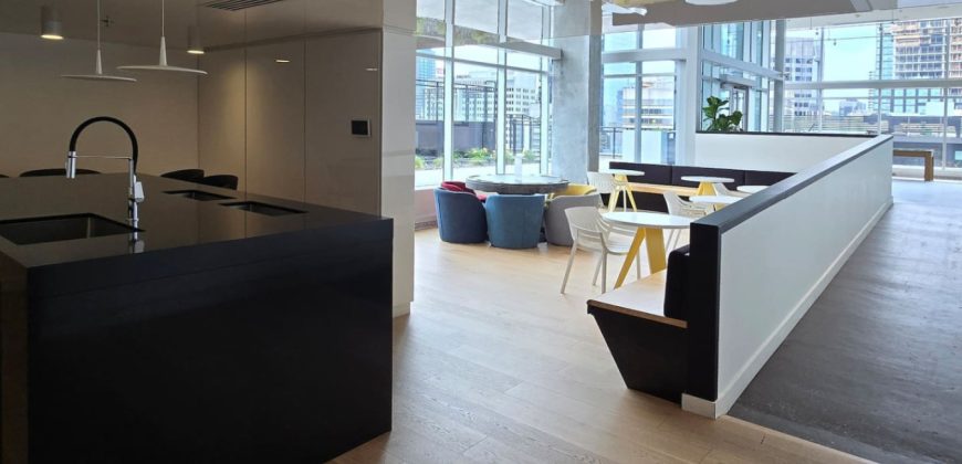 Pet-Friendly Furnished 1B Rental in Montreal with Skyline Views & Concierge