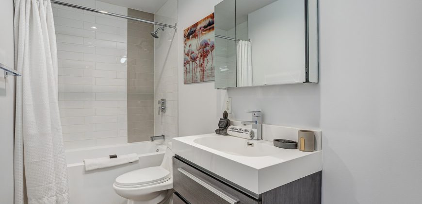 Montreal – C Lofts Le Smith – 2B1B (1006)