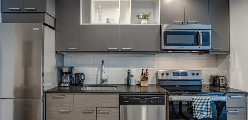 Montreal – C Lofts Le Smith – 2B1B (1006)