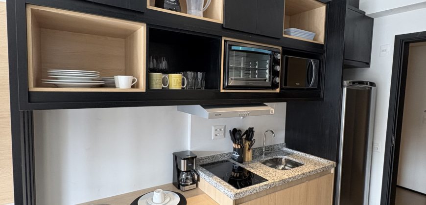 Furnished Studio in São Paulo On Jurupis with City Views, Pool & Gym Access