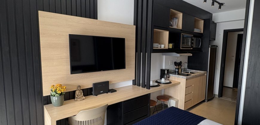 Furnished Studio in São Paulo On Jurupis with City Views, Pool & Gym Access