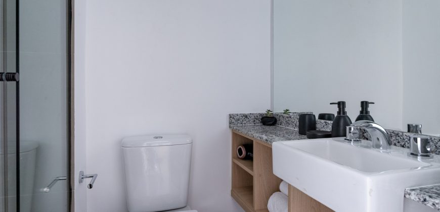 Furnished Studio in São Paulo On Jurupis with City Views, Pool & Gym Access