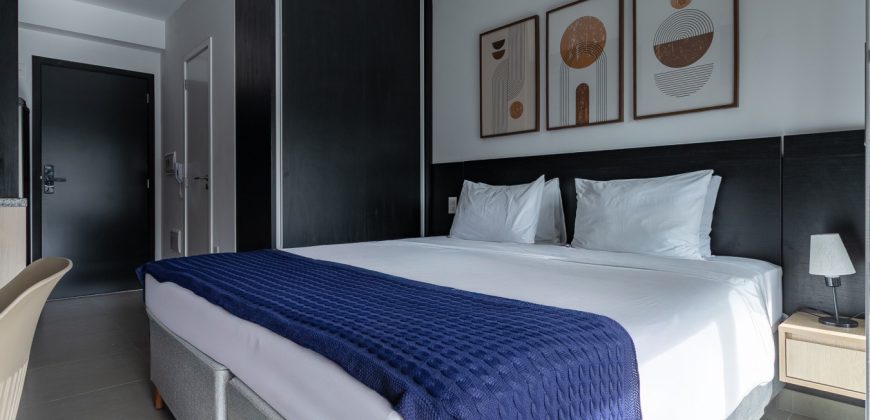 Furnished Studio in São Paulo On Jurupis with City Views, Pool & Gym Access
