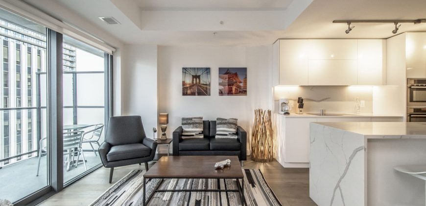 Cozy 2BR Apt with Gym and Cinema near Pier 21