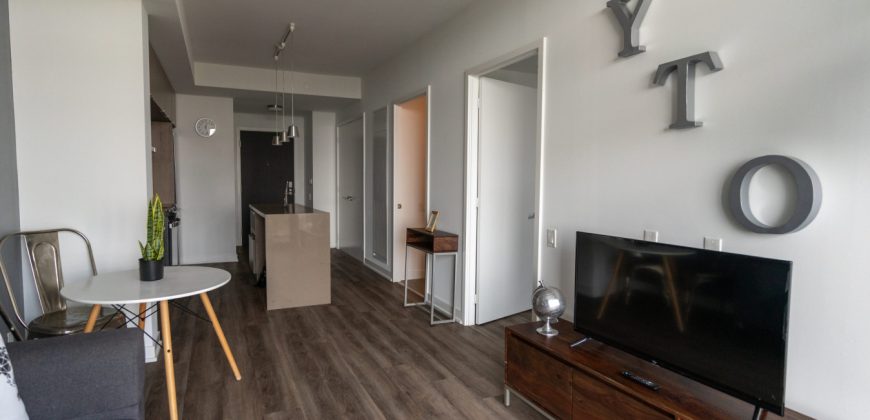 Stylished and Fully furnished 2BR in Toronto