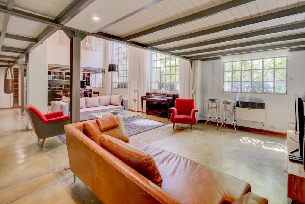 Relocate to Costa Rica