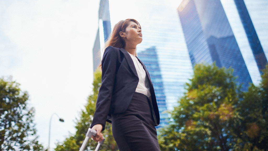 Professional woman relocating to Panama City — furnished corporate apartment Corporate Stays 2026