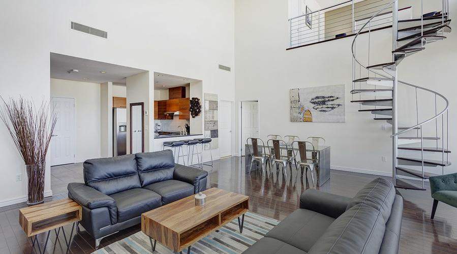 Find a exceptional accommodations and service with Corporate Stays.