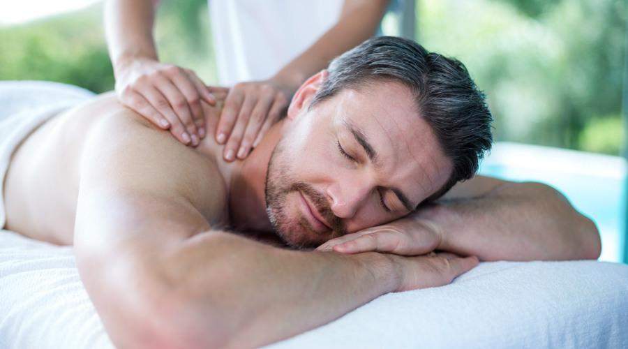 Find accommodation with all amenities, like spa, pool to enjoy the experience. 